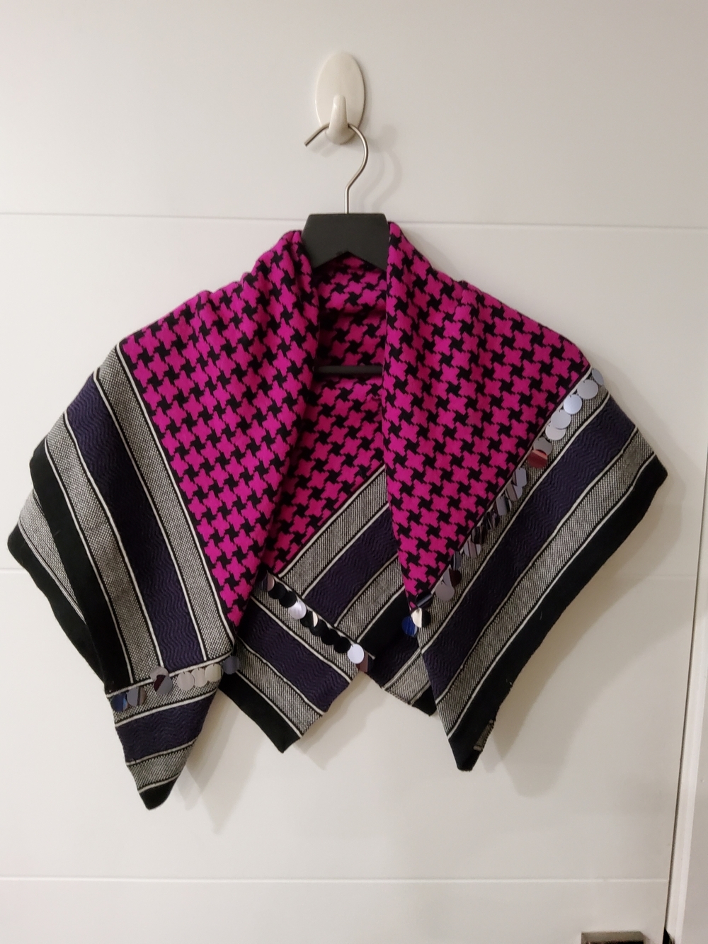 BCBG MaxAzria Wool Printed Sequins Scarf Size 36"×36"
